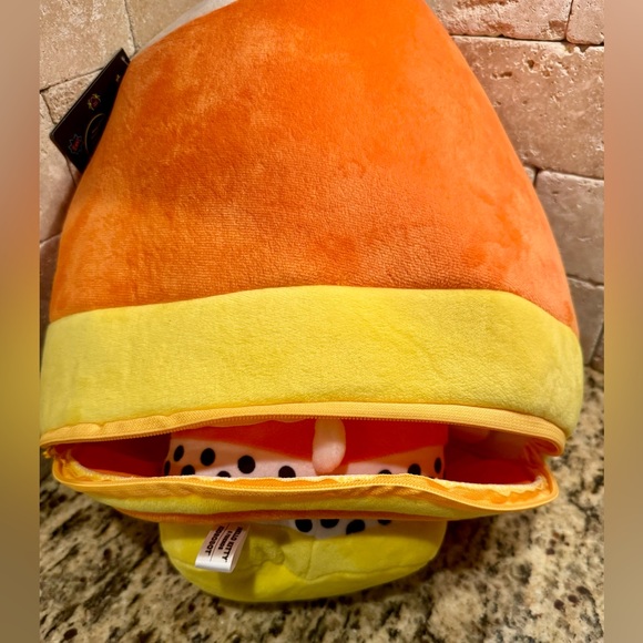 Hello Kitty Halloween Trick or Treat Plush Sanrio Candy Corn Outfit Kidrobot - Picture 11 of 12